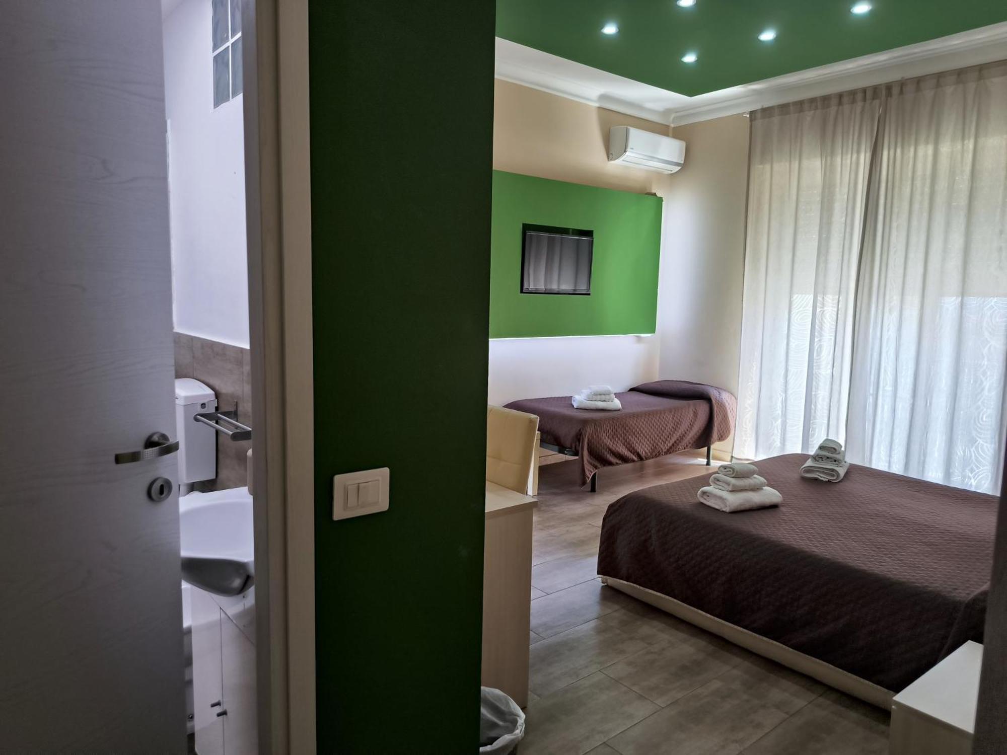 Prestige B&B Catania Bagian luar foto