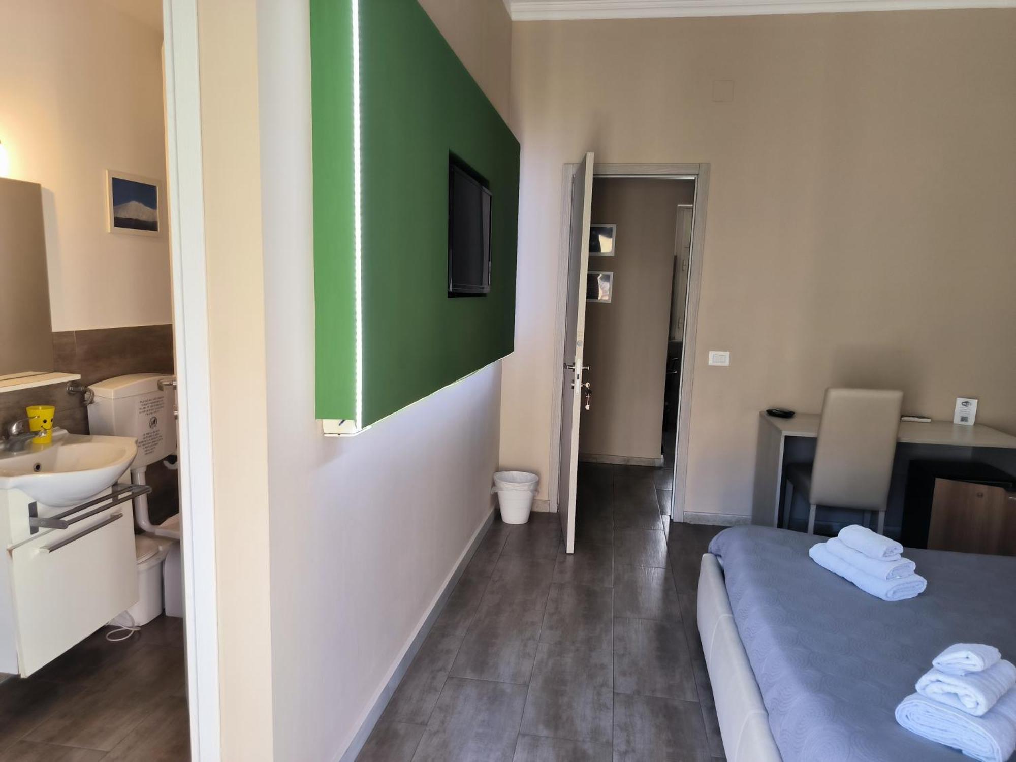 Prestige B&B Catania Bagian luar foto