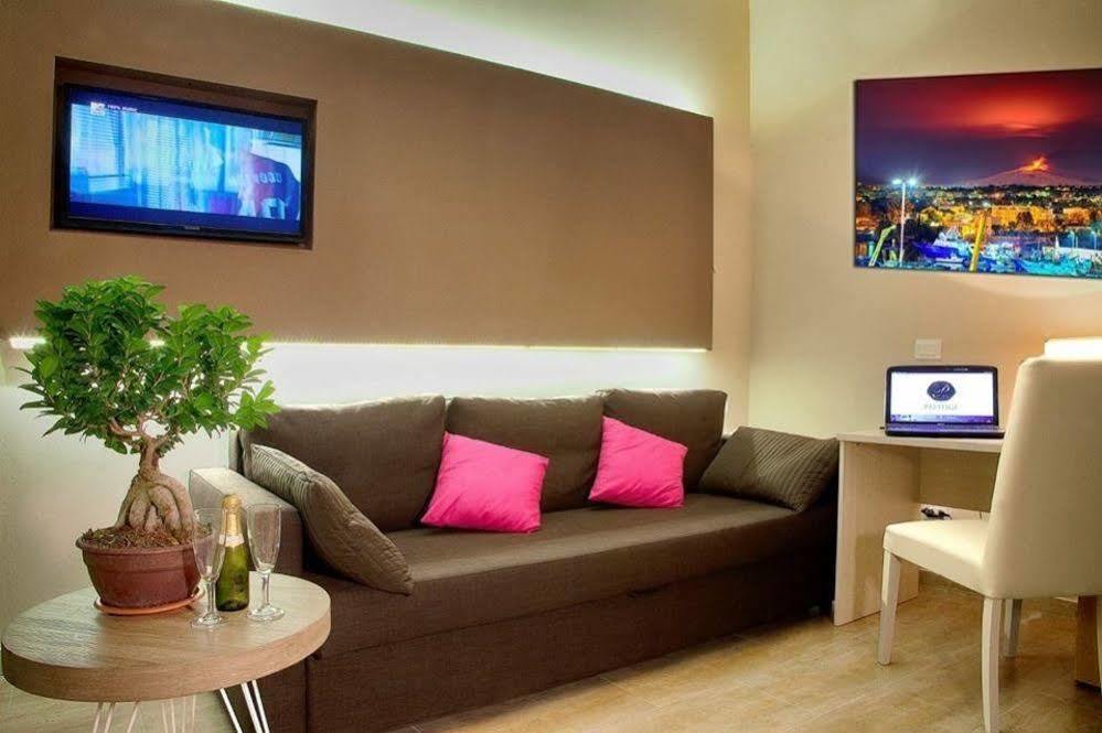 Prestige B&B Catania Bagian luar foto
