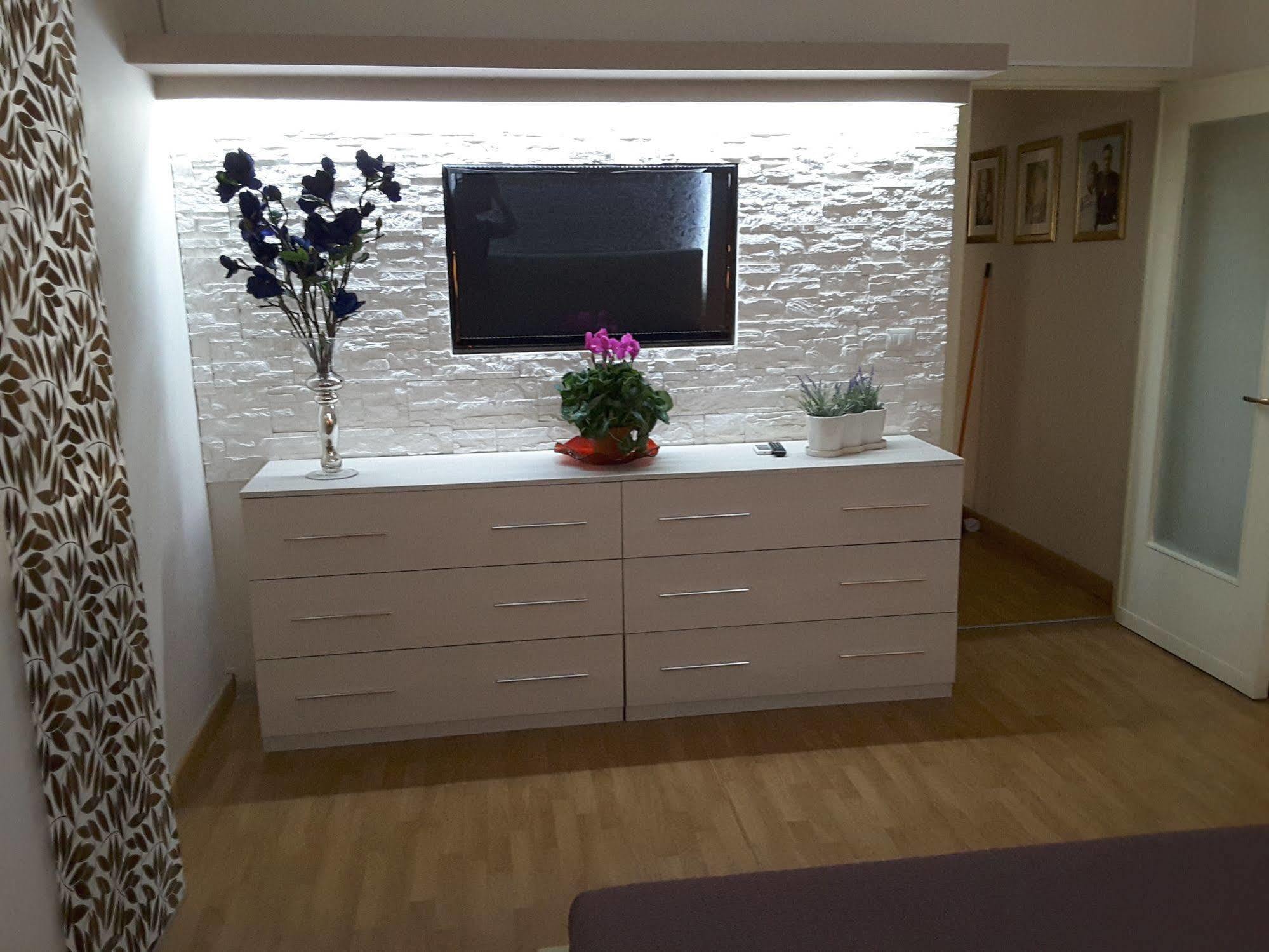 Prestige B&B Catania Bagian luar foto